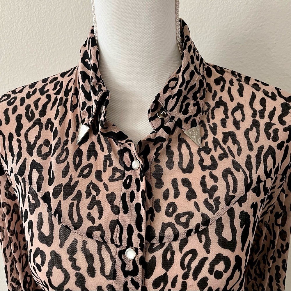 Leopard Print Button-Up Blouse - Picture 2 of 10